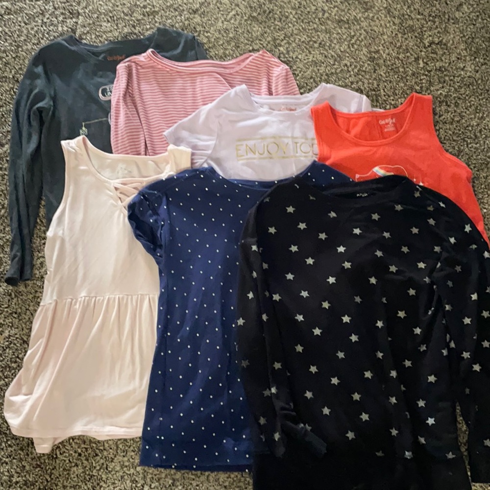 Set of 7 miscellaneous six 10/12 girls shirts!